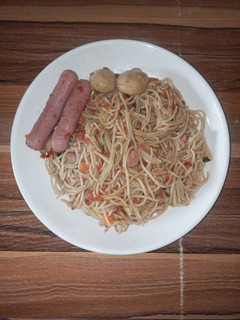 A picture of Spaghetti, Mushroom and Sausage.