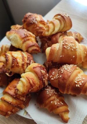 Vendégváró kifli, dupla sajtos recept fotója