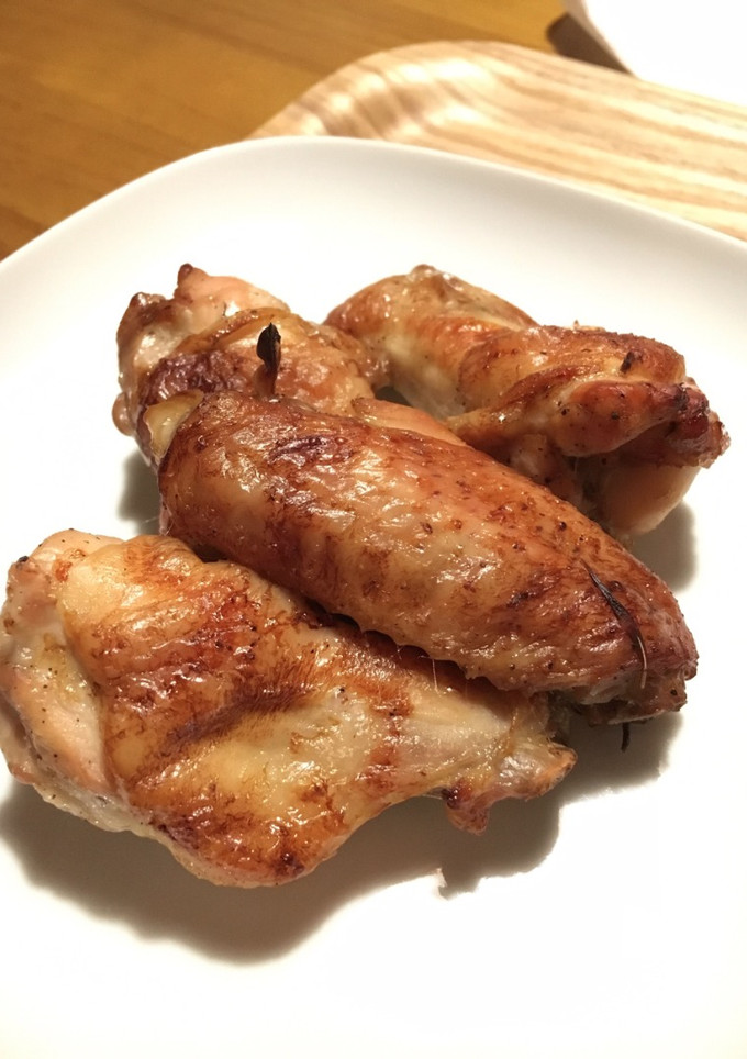 Una foto de Alas de pollo al horno con ponzu (salsa japonesa)