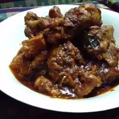 A picture of M's Tender Duck curry.