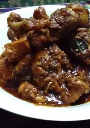 A picture of M's Tender Duck curry.