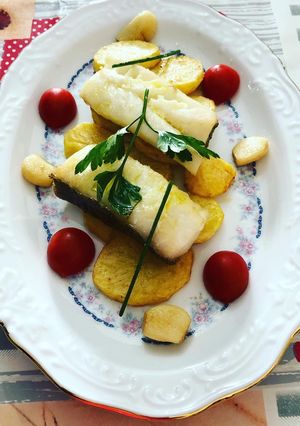 Una foto de Filetes de bacalao confitado con base de patata panadera
