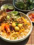 Quang-Style Noodles with Shrimp, Pork/Spareribs, and Quail Eggs