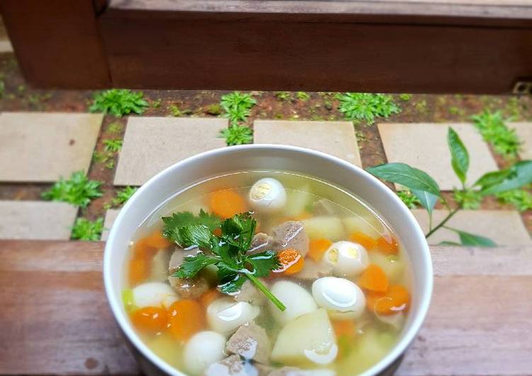 Sop Bakso Telor Puyuh