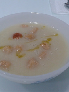 Una foto de Vichyssoise con manzana