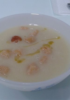 Una foto de Vichyssoise con manzana