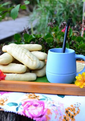 Una foto de Galletitas de coco, con harina de garbanzos y harina de arroz❤
