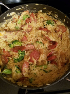 A picture of Cheesy Sausage & Broccoli Orzo.