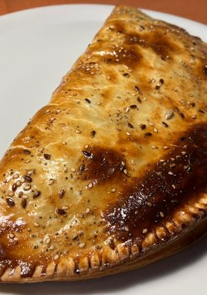 Una foto de Empanada vegetariana con masa brisa