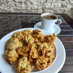 A picture of Uyen goreng rempah.