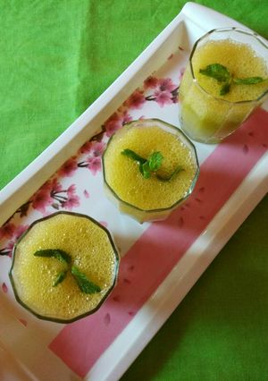 A picture of Mango Mint Lemonade.