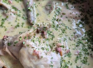 Une photo de Lapin en cocotte à la crème 😃