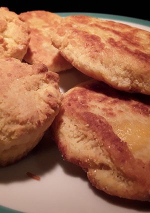 A picture of Johnny Cakes.