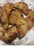 Empanadas de Bacalao, cebolla y huevo, con tapas de semillas