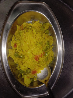 પુલાવ ભાત(pulav bhat recipe in gujarati) રેસીપી મુખ્ય ફોટો