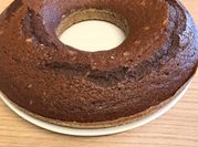 Una foto di ciambellone acqua e cacao
