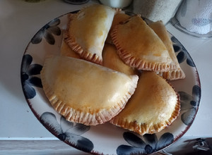 Una foto de Empanadas de manzana con murtas