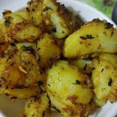 A picture of Jeera aloo.