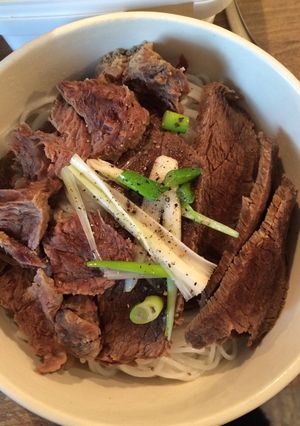 Hình của món Bún bò nạm.