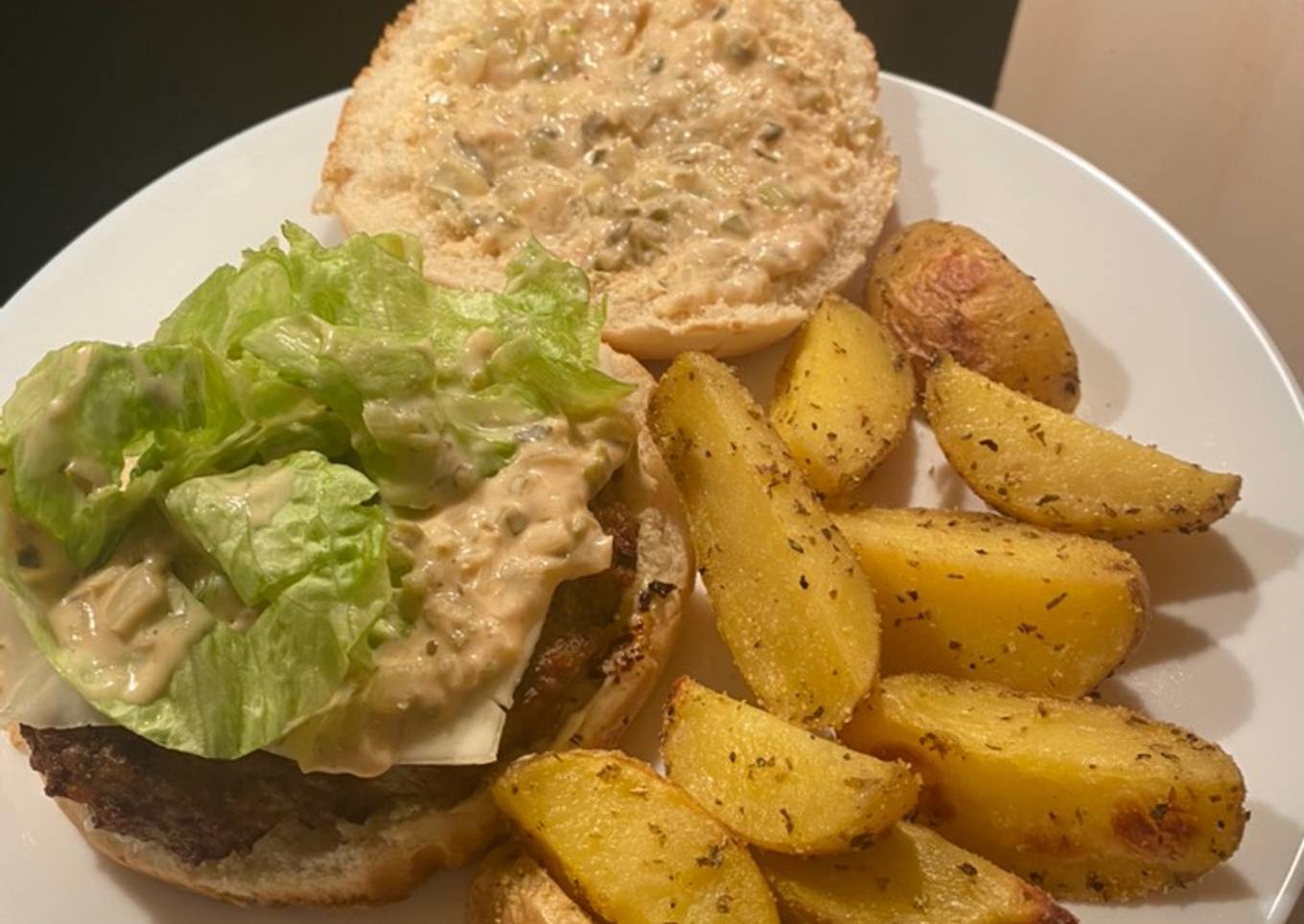 Hamburguesa con salsa Big Mac (y papas crujientes)