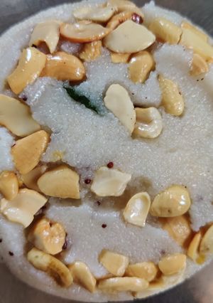 A picture of Cashwenut upma.