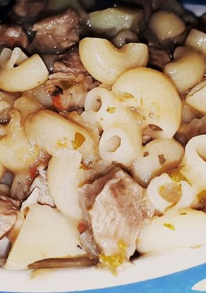 Una foto de Carnes a la cacerola