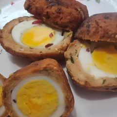 A picture of Eggs chicken cutlets.