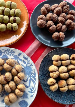 รูปของ คุกกี้Kiss (Italian Hazelnut Cookies: Baci di dama) 🍪🥠🌰