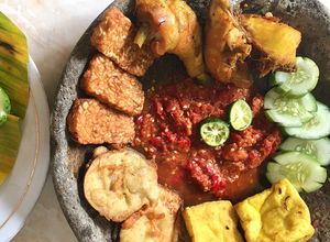 Foto resep Sambal Dadak Khas Sunda