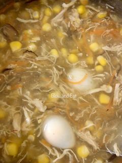 Hình của món Súp gà ngô nấm.