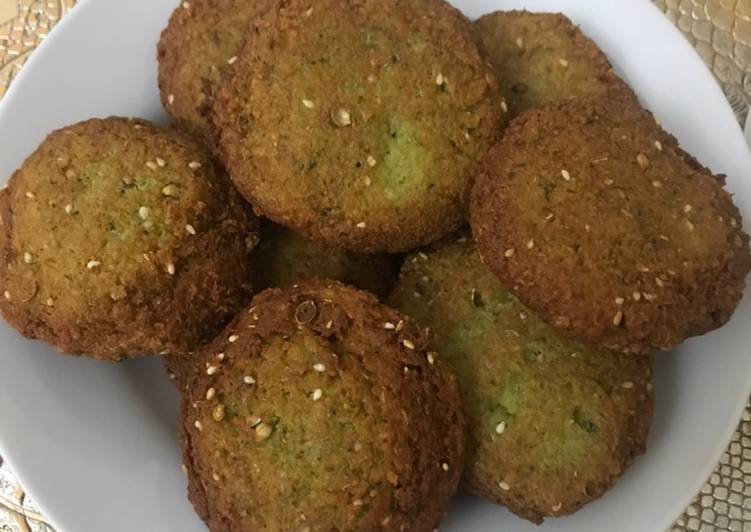 Simple Way to Make Homemade Tameya (green burger)