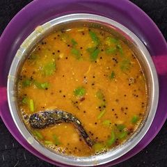 A picture of Khatti Mitthi Tuver Dal.