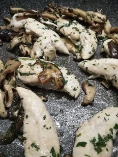 Foto di Pollo e funghi shiitake