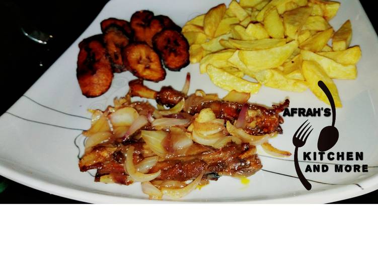 Fried Irish potatoes,plantain and oven baked chicken Fried Irish potatoes,plantain and oven baked chicken