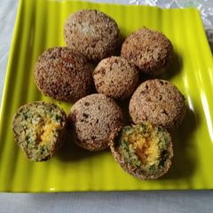 A picture of Coriander Methi Cheese Balls.