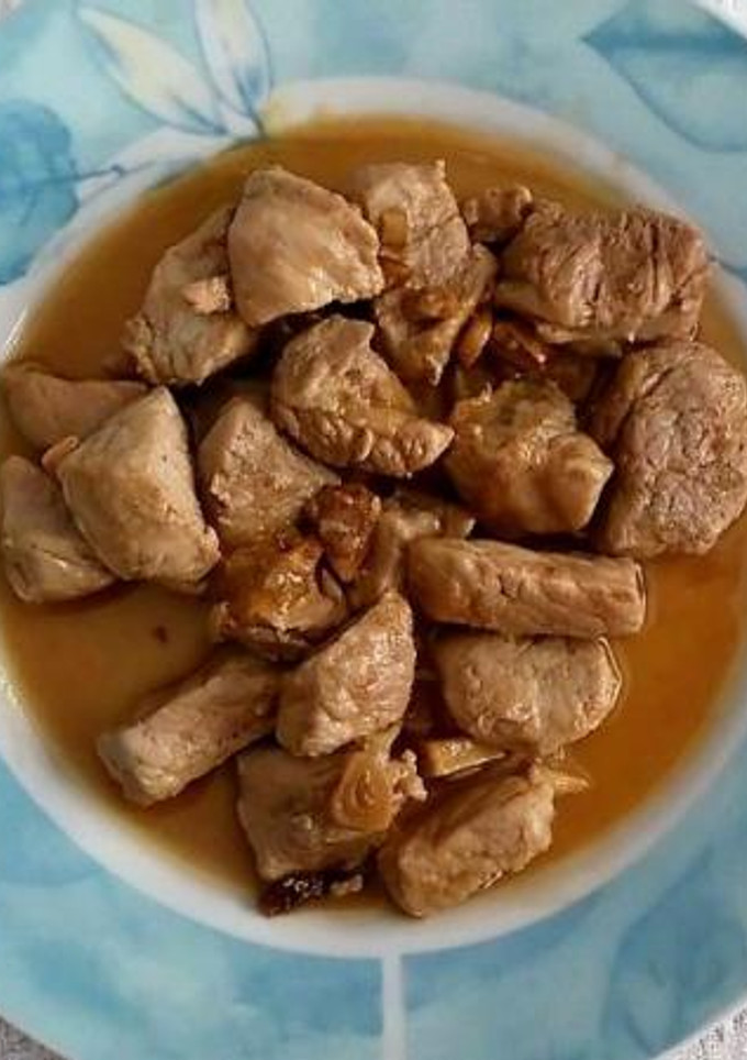 Una foto de Lomo al ajillo