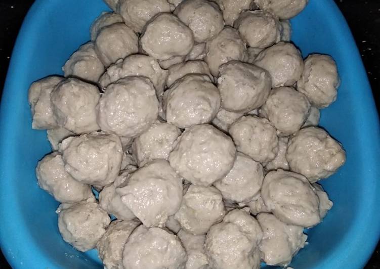 Bagaimana Membuat Bakso Alaqu, Lezat