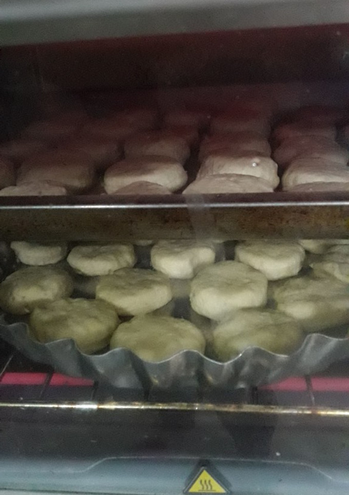 Una foto de Bizcochitos con crema de leche. Para el mate.😋