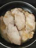 Filetes de cerdo al ajillo