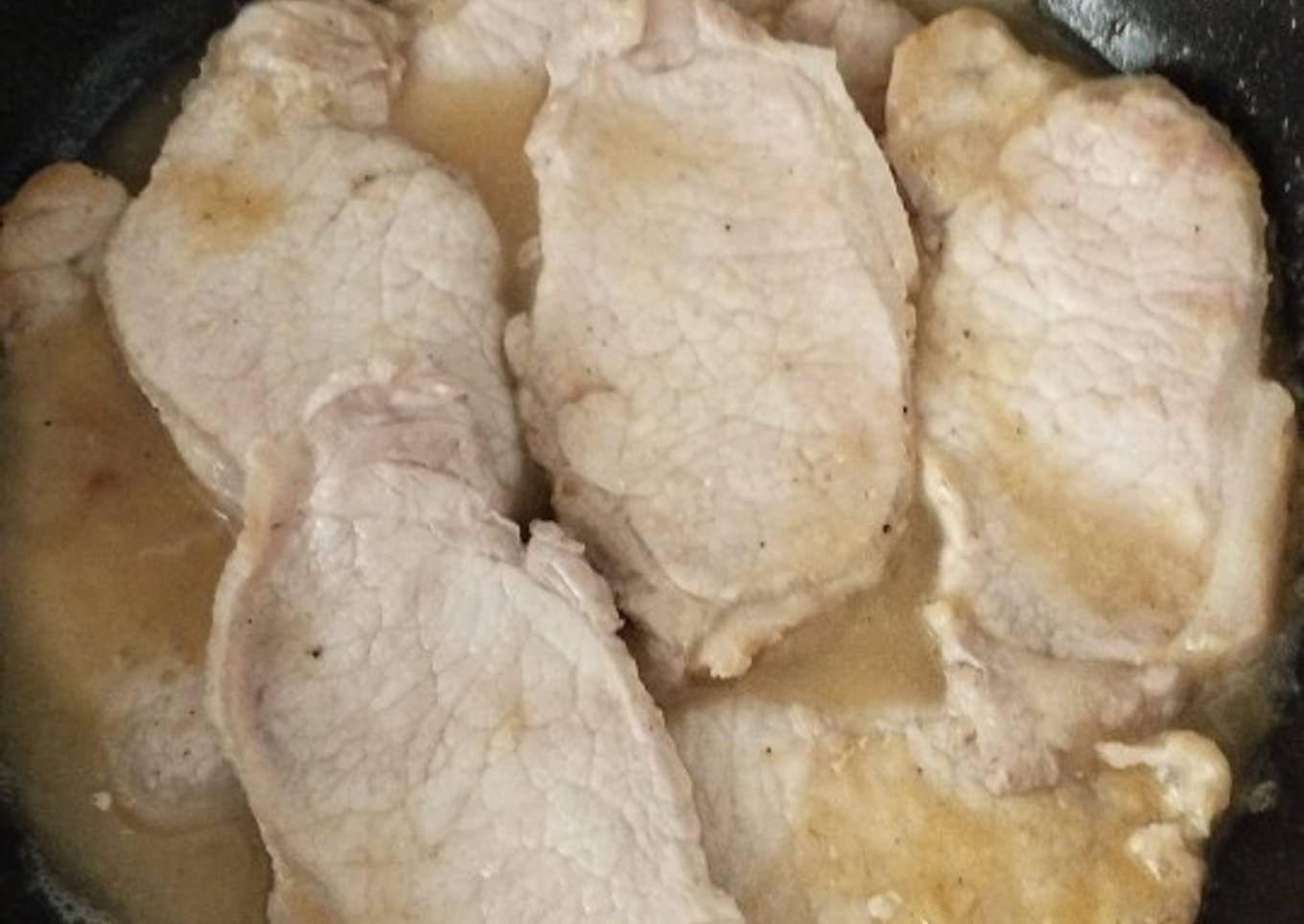 Filetes de cerdo al ajillo