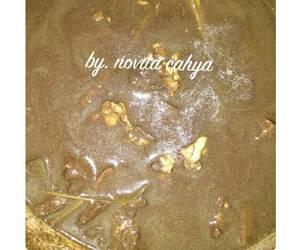 Fresh, Menyajikan Rawon daging sapi Yummy Mantul