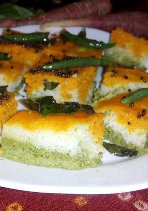 A picture of Tricolour dhokla.