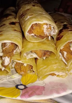 A picture of Zinger roll.