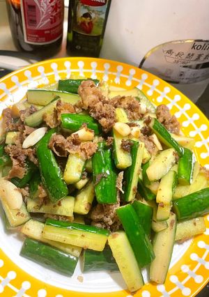 小黃瓜炒牛肉片 的食譜成品照片