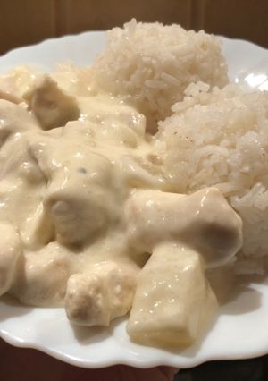 Tejszínes, füstölt sajtos, körtés csirkemell recept fotója