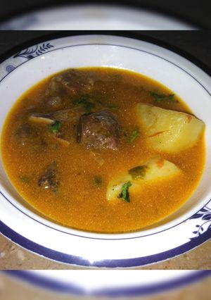 A picture of Alo gosht shorba.