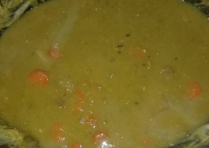 Crockpot split pea soup