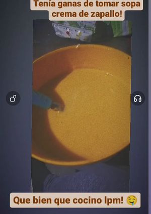 Una foto de Zopa crema de zapallo