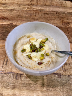A picture of Porridge with Pistachio & Banana.