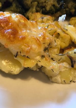 Kapros tejfölös burgonya recept fotója